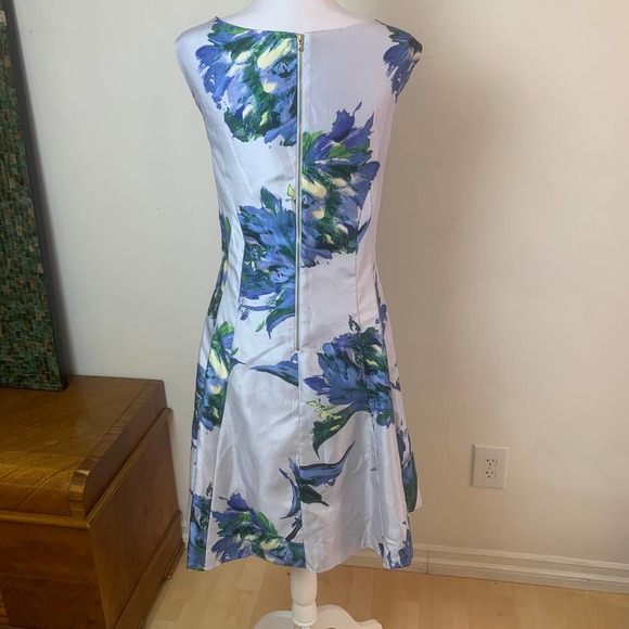 Floral Midi Dress in Blue and Green - Picture 4 of 7